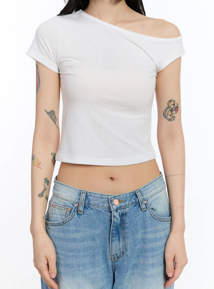 asymmetric-off-shoulder-tee-ca508