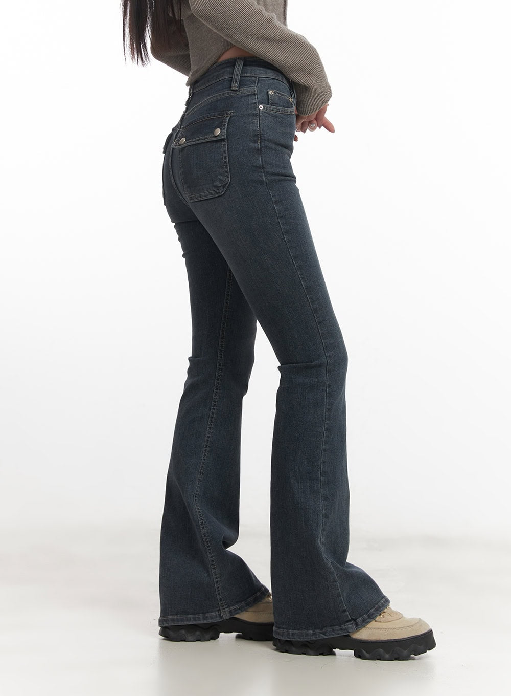 lucienne-contour-flared-jeans-cf524