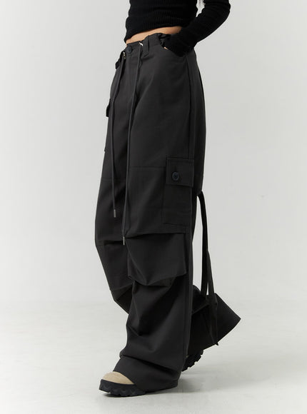 string-wide-fit-cargo-pants-cn317