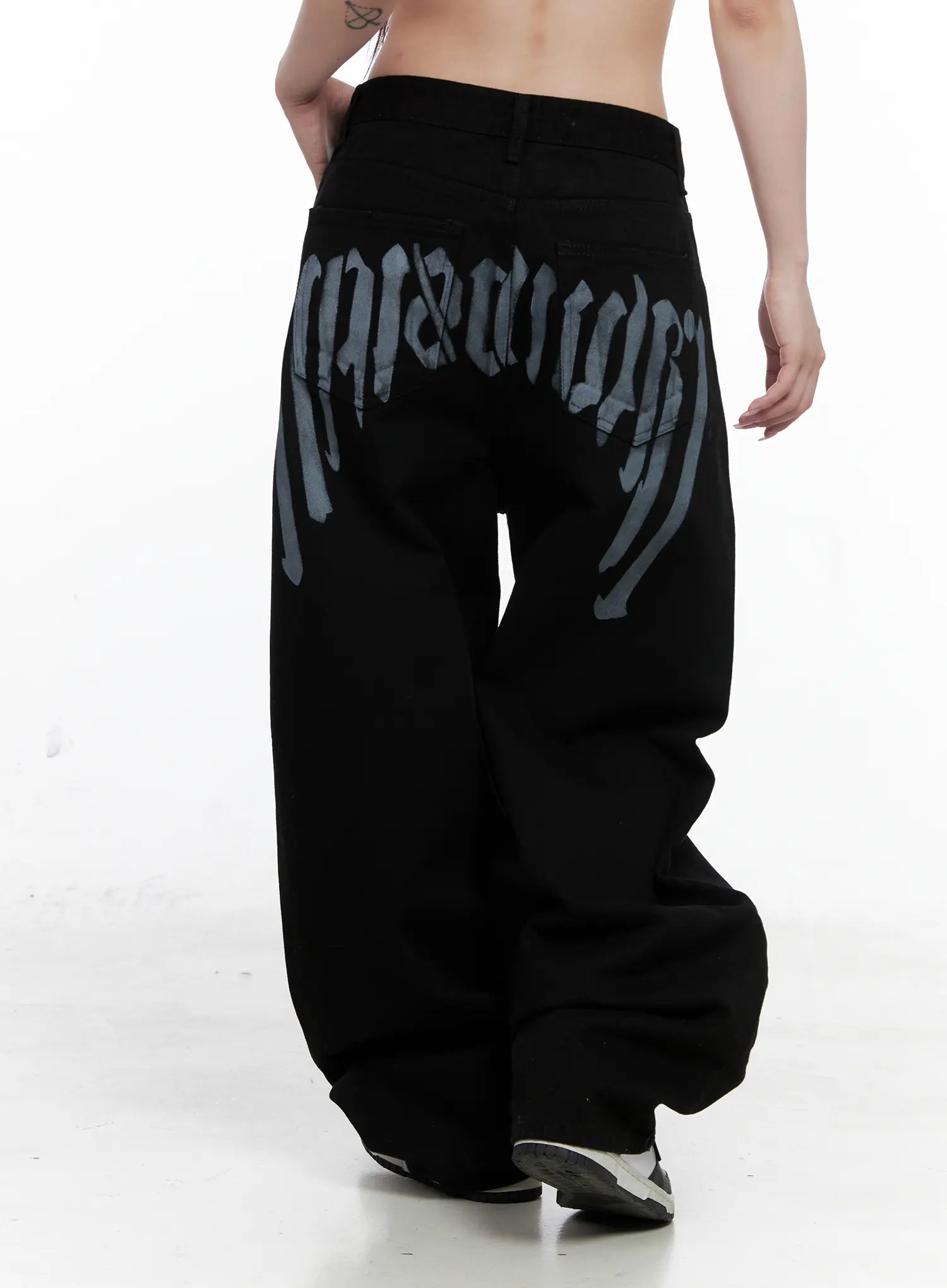 baggy-black-graphic-cotton-pants-co521