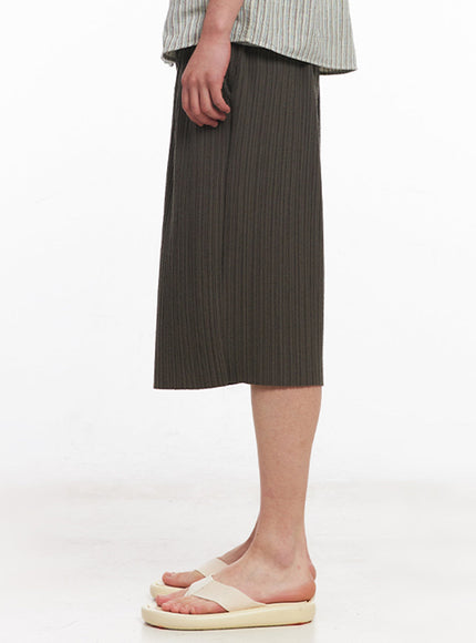 mens-pleated-wide-fit-shorts-iu512