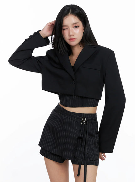 Modern Pinstripe Cropped Blazer IS525