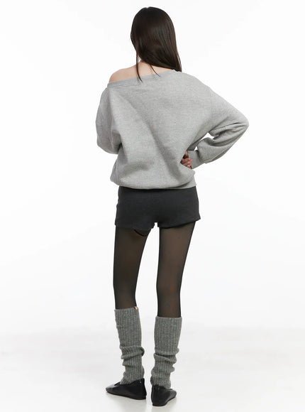 Loose-Fit Off-Shoulder Fleece Lined Sweatshirt CJ507