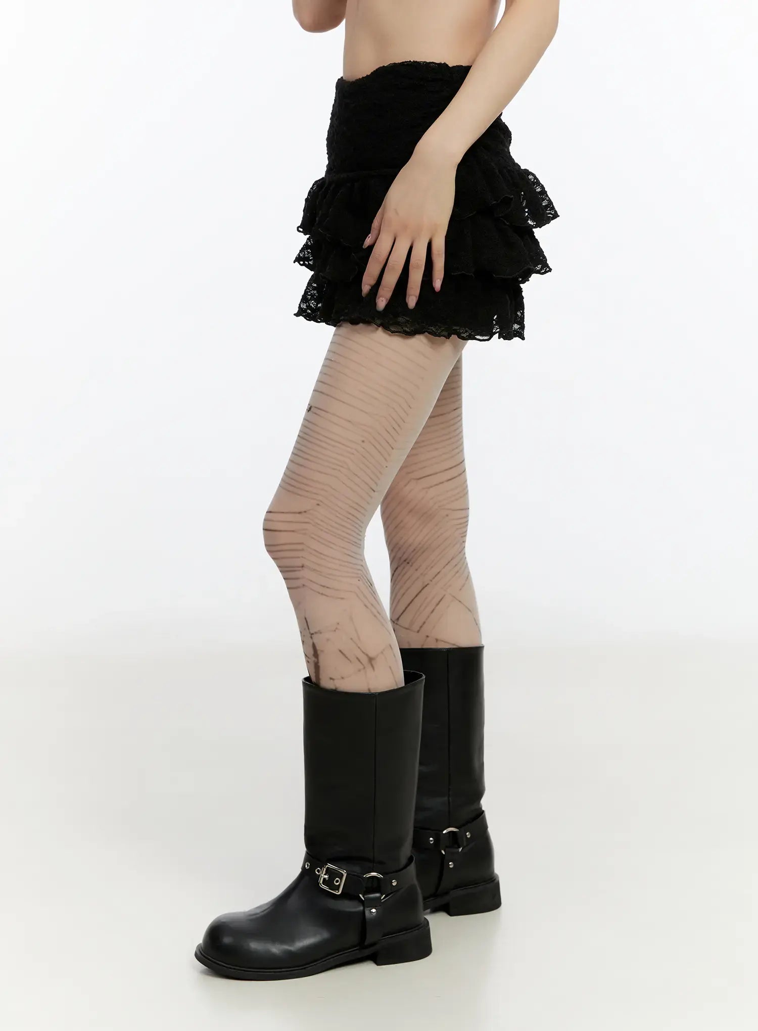 Low-Rise Lace Layered Mini Skirt CN524