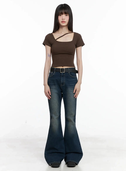Seoyeon High-Waist Distressed Flare Jeans IL531