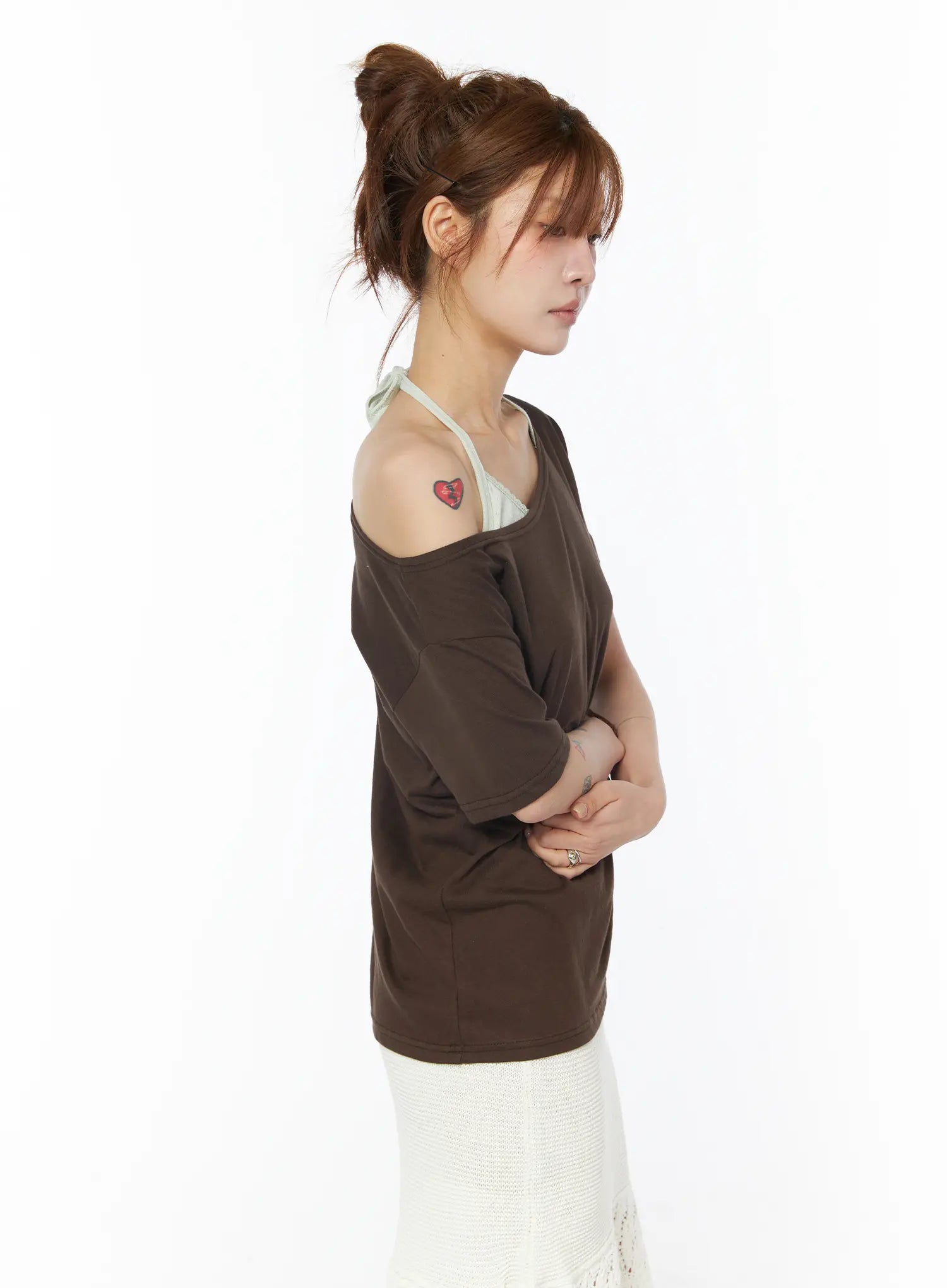 off-shoulder-boxy-tee-cy527
