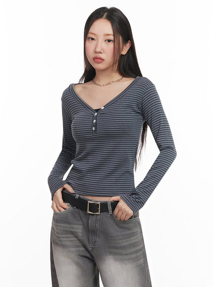 stripe-buttoned-long-sleeve-top-im524