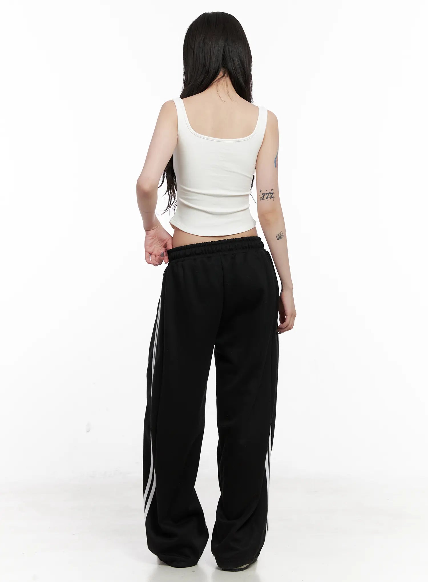 cozy-wide-leg-track-sweatpants-cn512