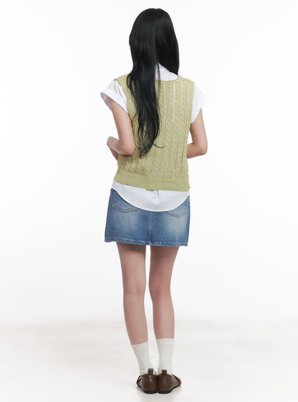 knit-buttoned-vest-top-cy523