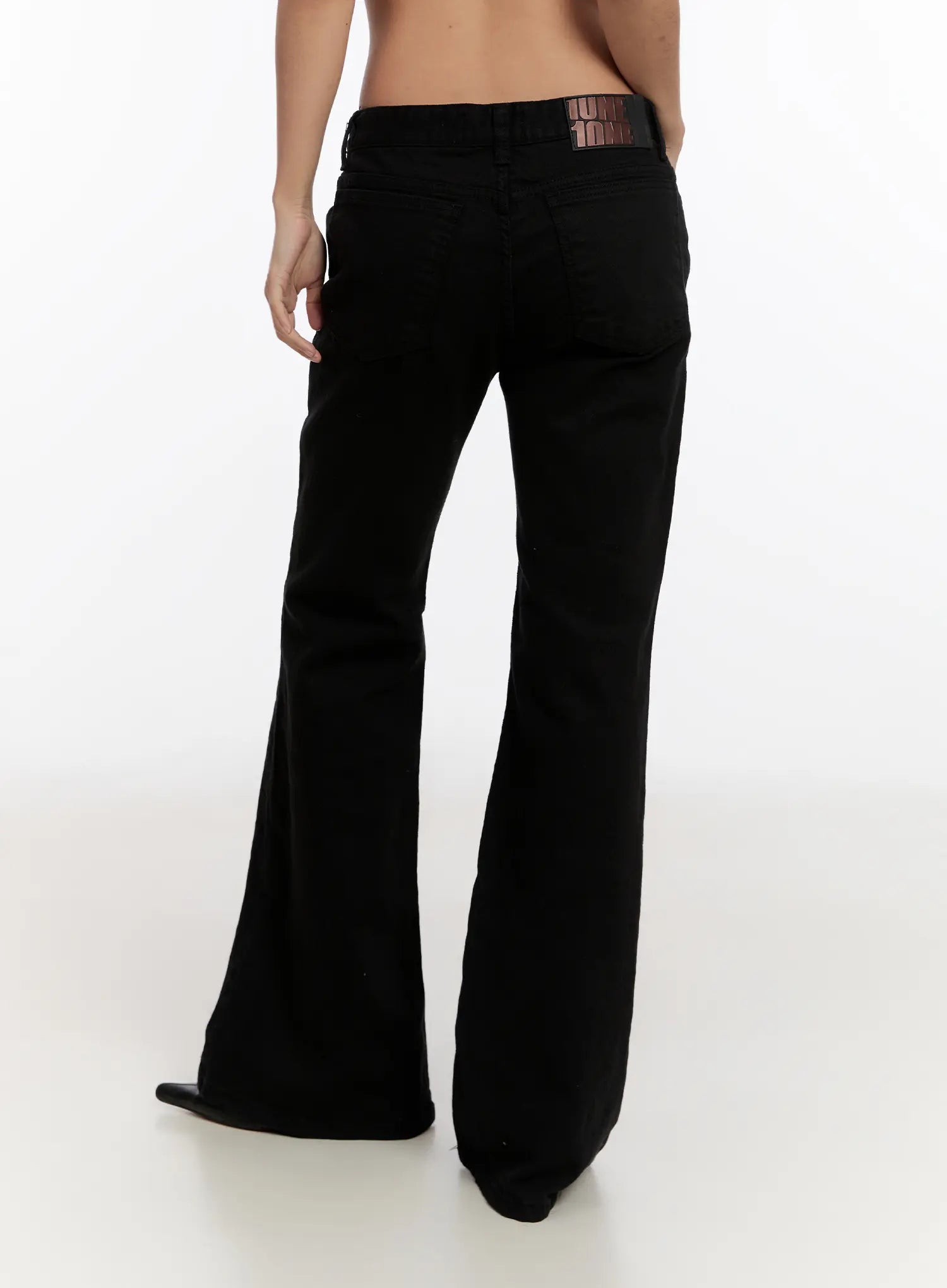 classic-bootcut-cotton-pants-cn527