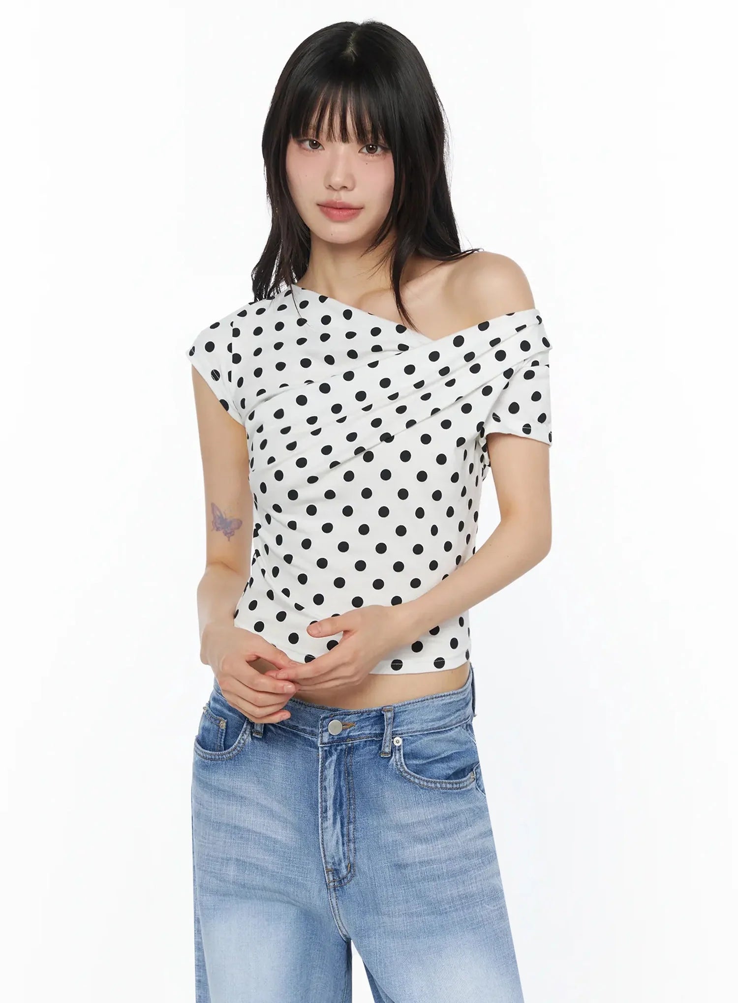 polka-dot-off-shoulder-crop-top-iy525