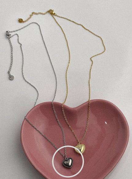 outline-heart-necklace-ia517 / Silver