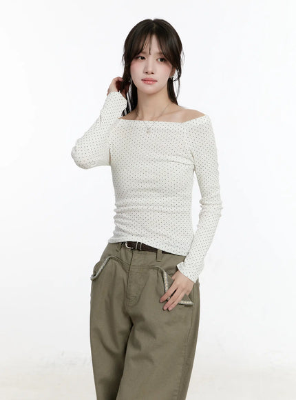 polka-dot-off-shoulder-long-sleeve-top-cm510 / White