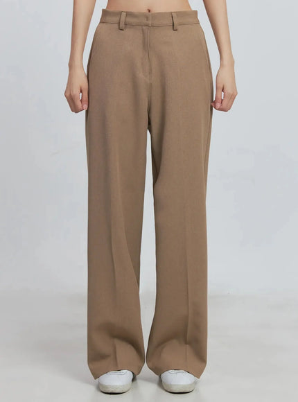 classic-wide-fit-slacks-beige-iu512