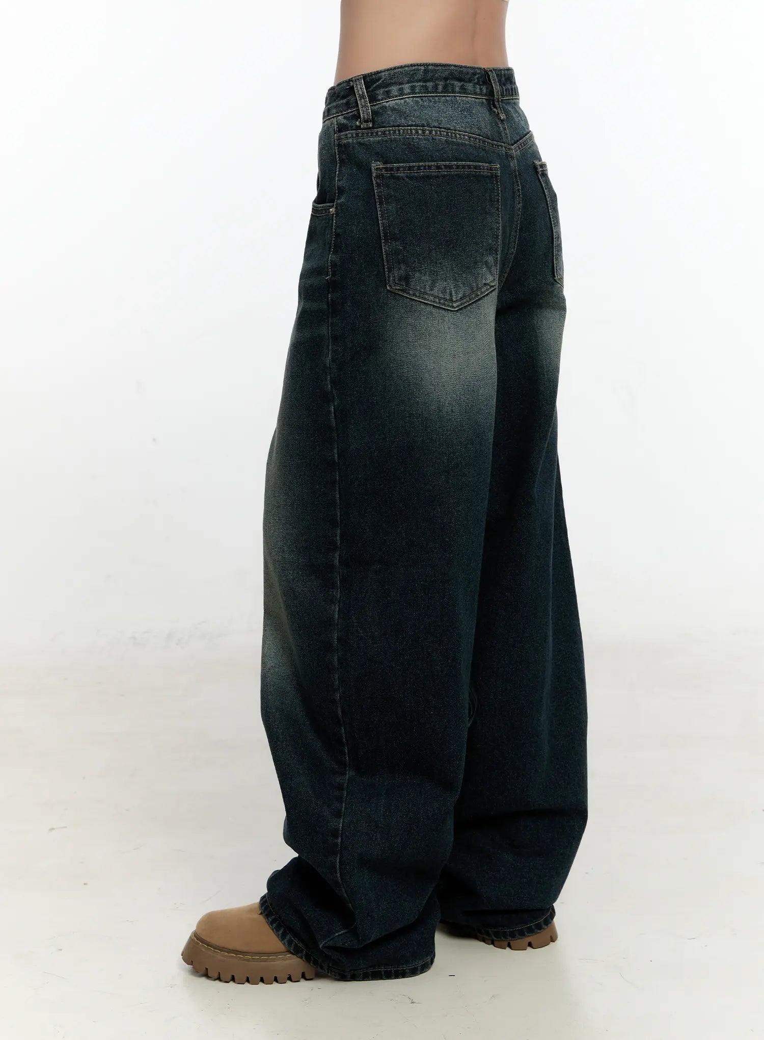 charli-vintage-washed-wide-leg-jeans-cn505