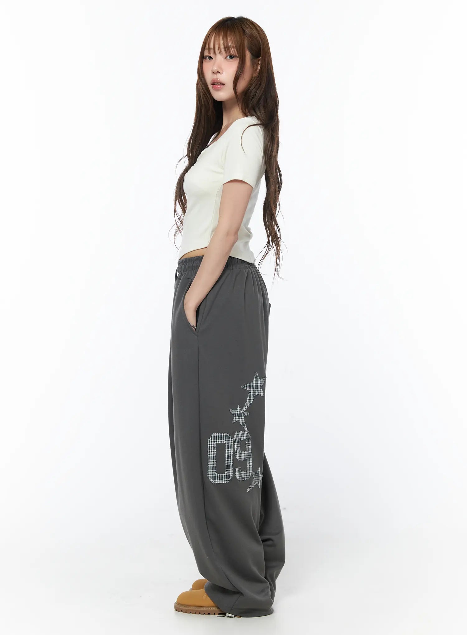 plaid-graphic-wide-leg-sweatpants-cy529