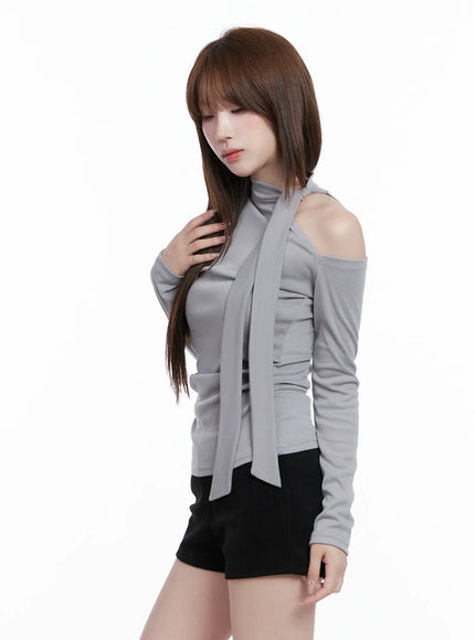 Cut-Out Shoulder Turtleneck Top CG529