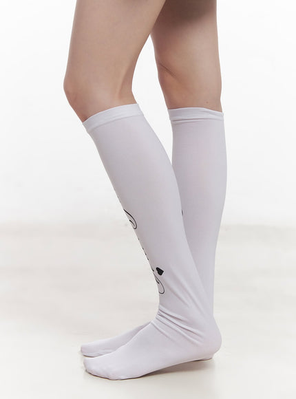 graphic-knee-high-socks-cy521