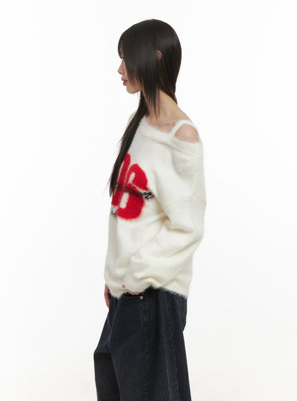 one-shoulder-graphic-fuzzy-sweater-cd425