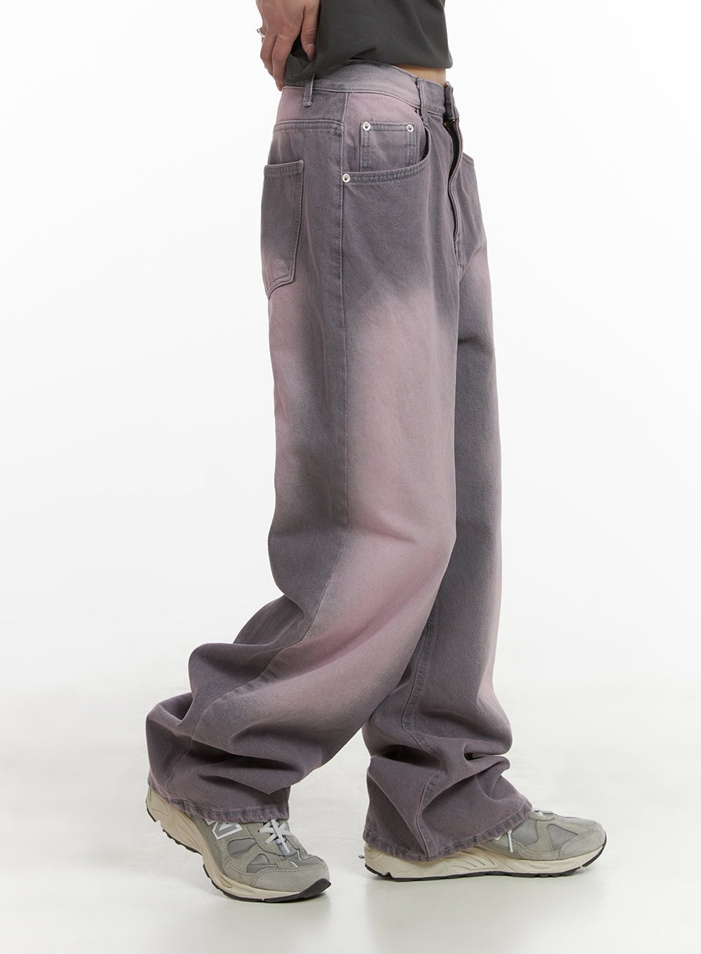 color-washed-baggy-jeans-ca430