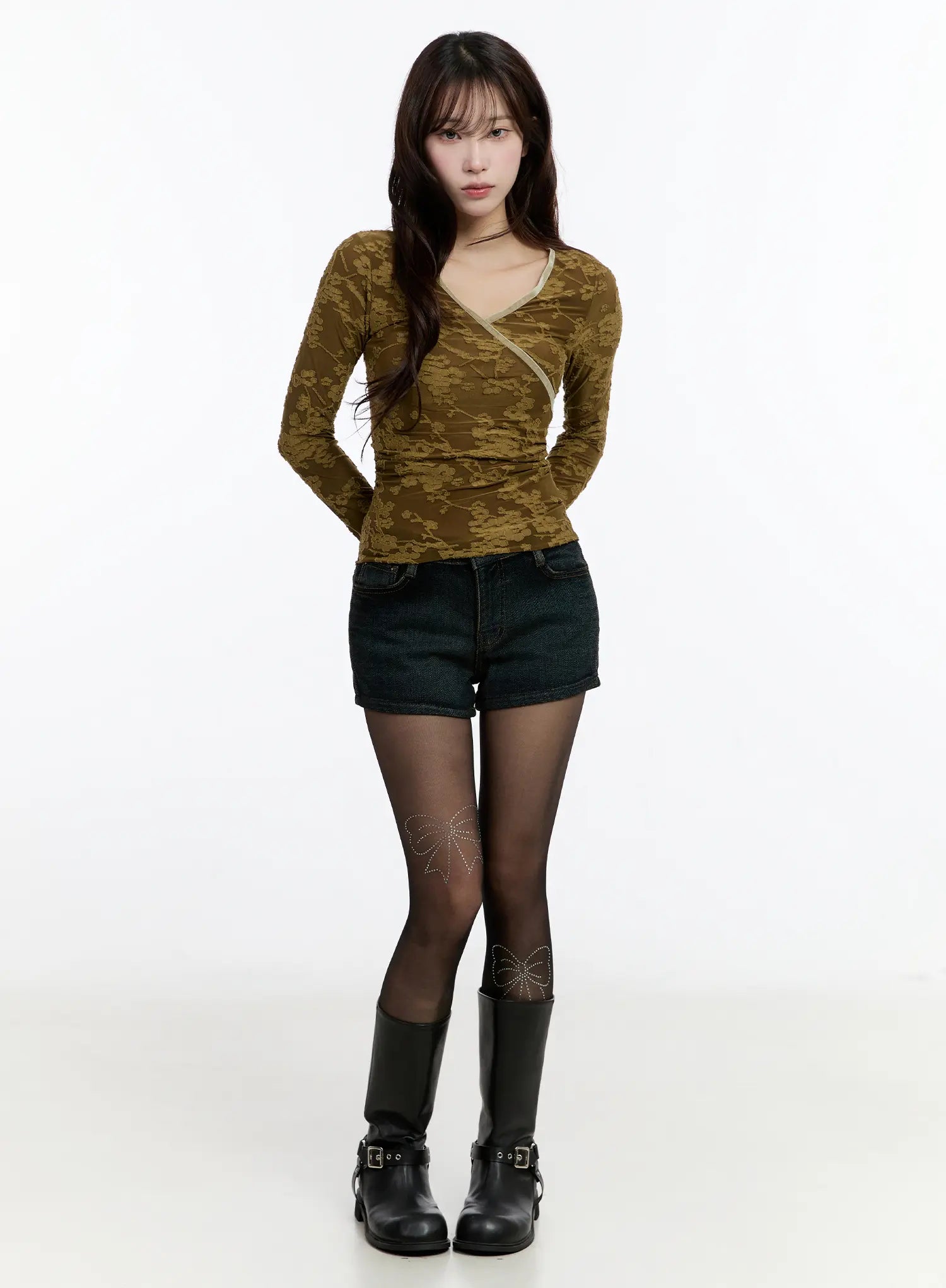 velvet-lace-v-neck-long-sleeve-top-cn524