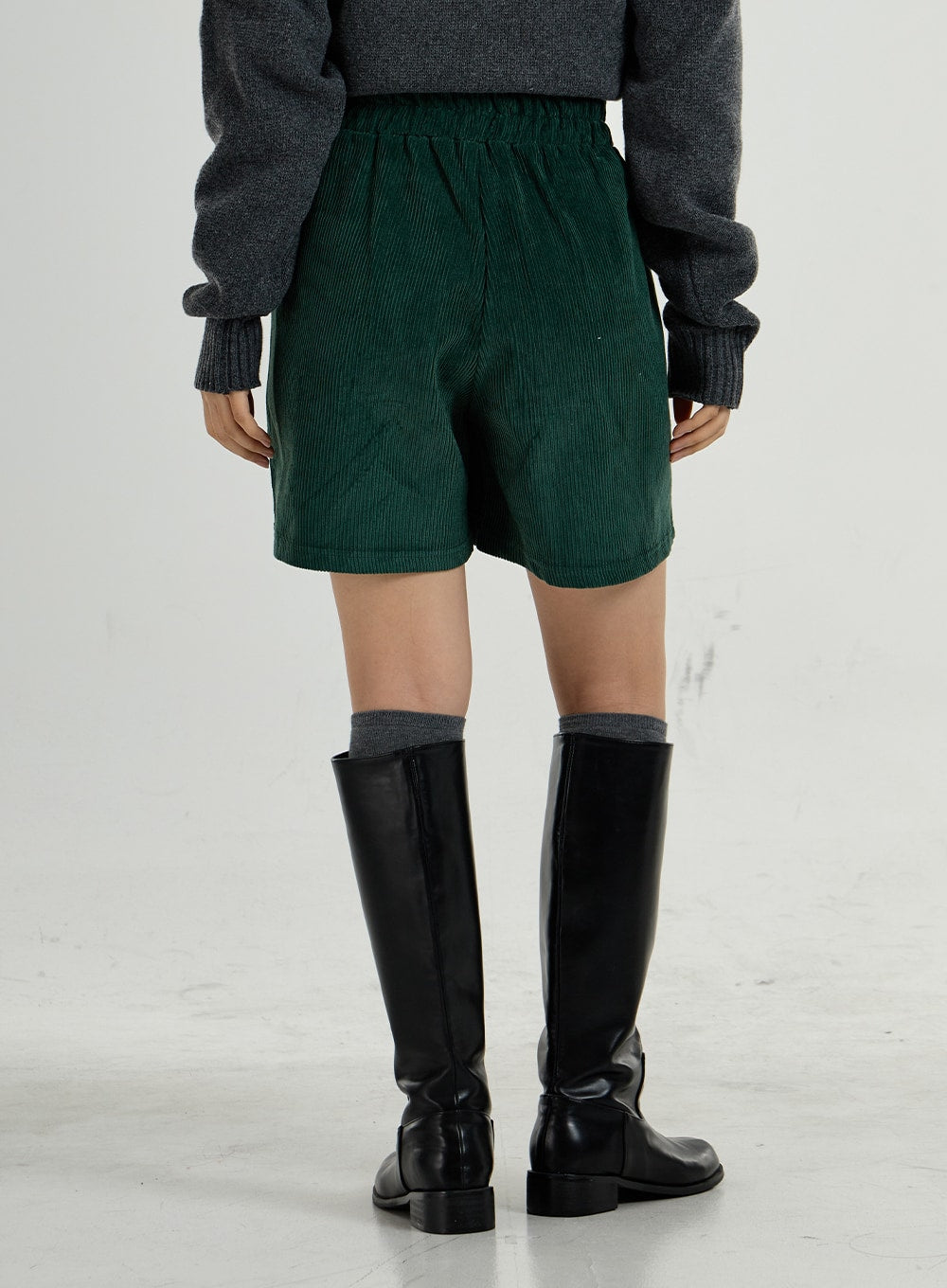 Corduroy Bermuda Pants CO27