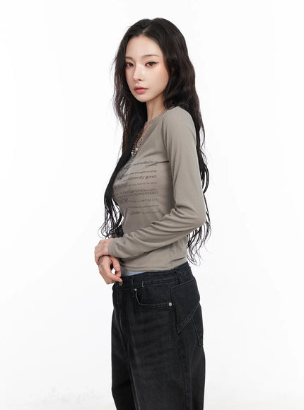 V-Neck Ribbed Graphic Long Sleeve Top CM519