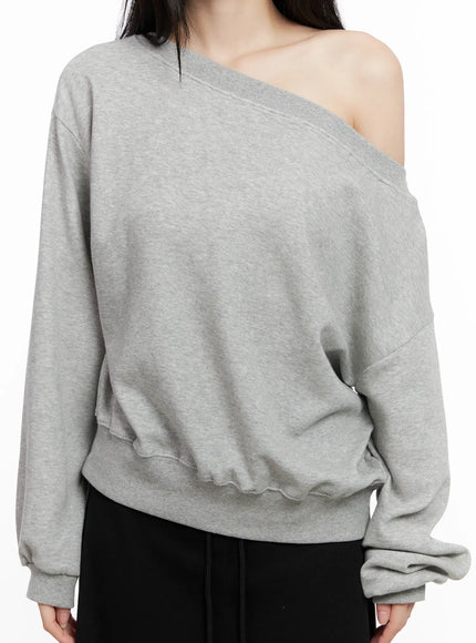 casual-off-shoulder-sweatshirt-cg522