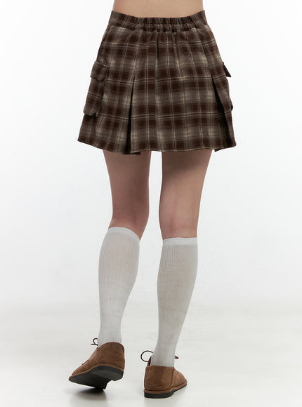 checkered-pleated-mini-skirt-on404