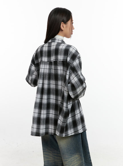 checkered-oversize-button-up-shirt-cn412