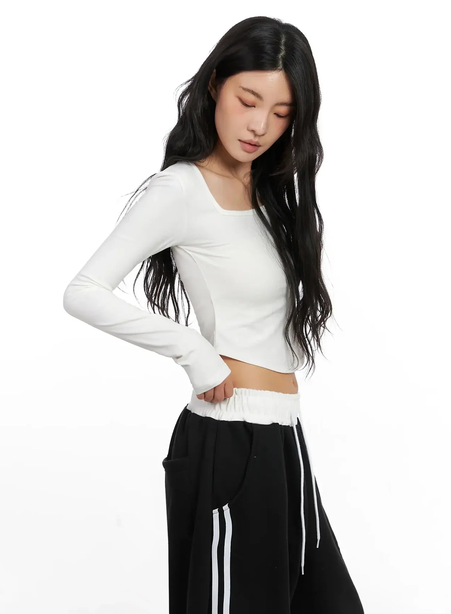 square-neck-crop-top-in528