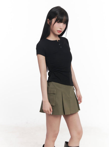 asymmetric-buttoned-crop-top-cy527