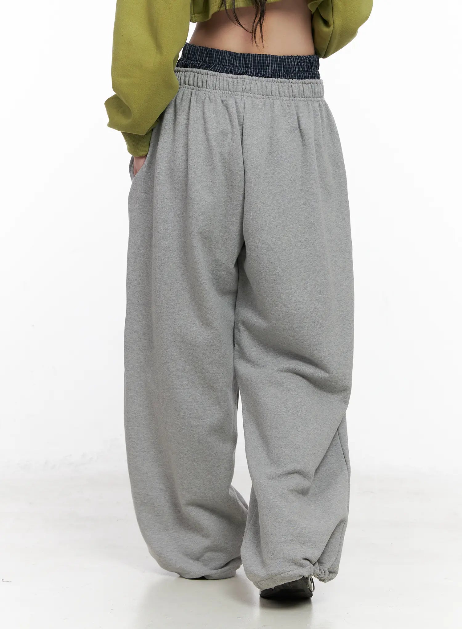 wide-leg-layered-sweatpants-cn513