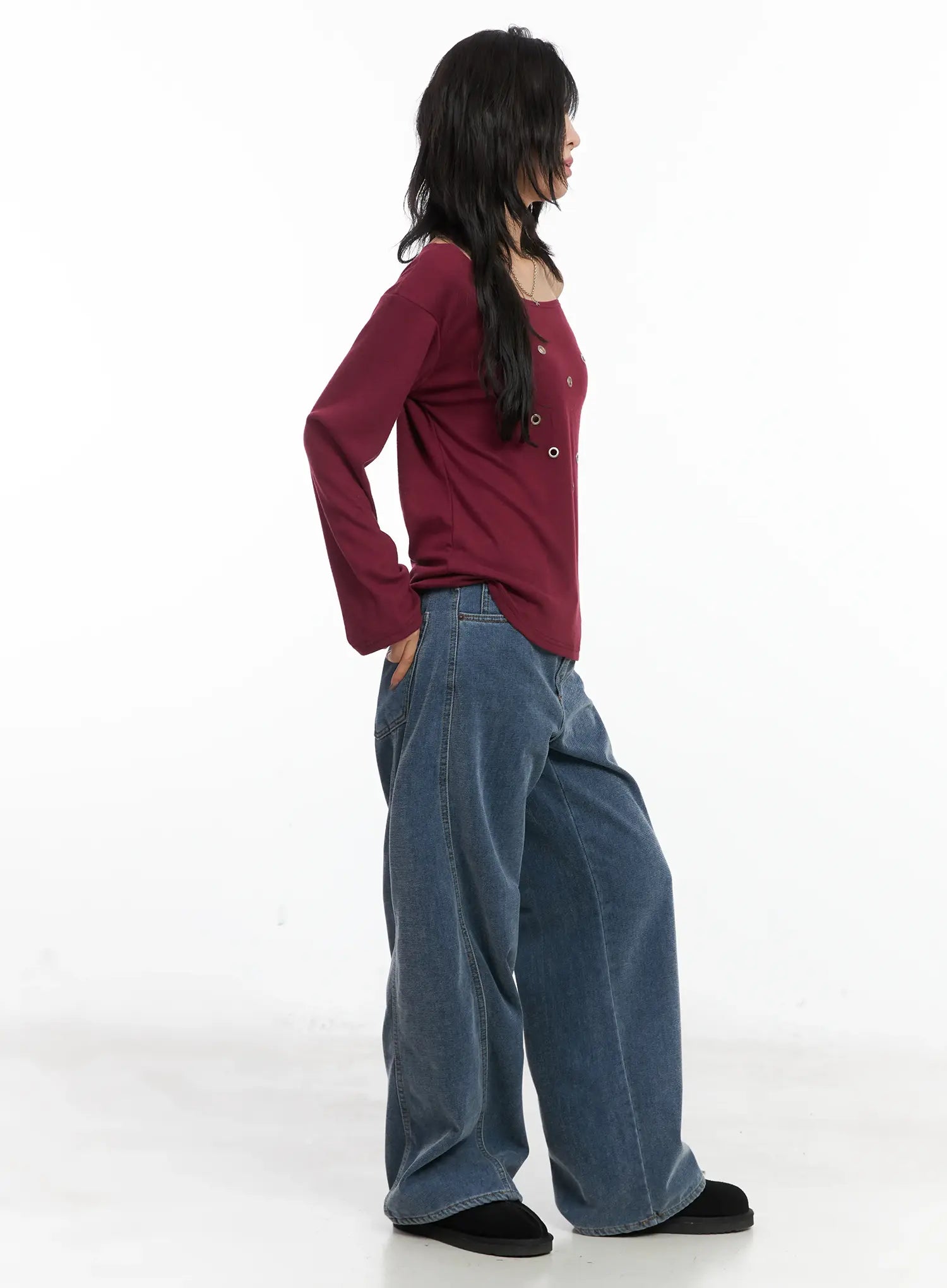 eyelet-heart-boatneck-long-sleeve-tee-cn528