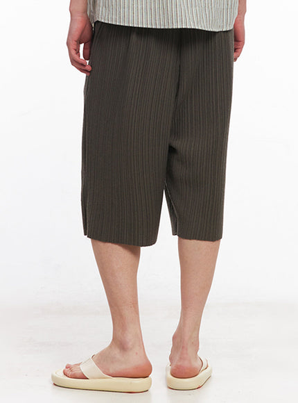 mens-pleated-wide-fit-shorts-iu512