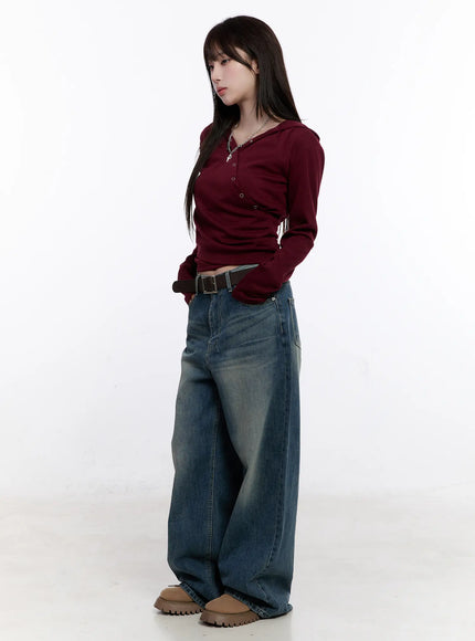 snap-button-long-sleeve-hooded-top-cs530