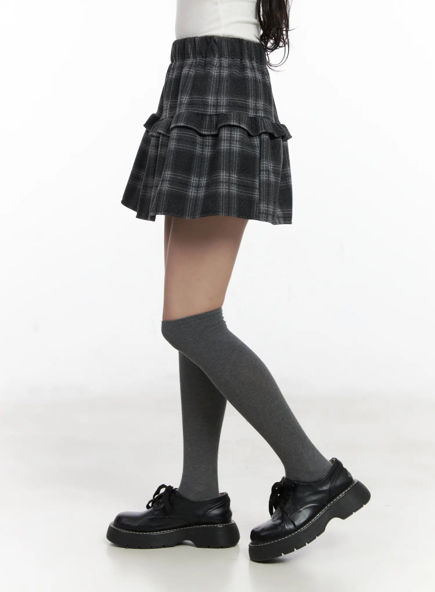 plaid-tiered-mini-skirt-cn527