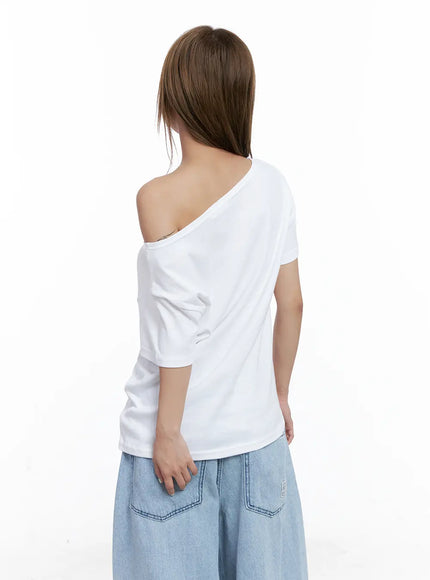 casual-off-shoulder-loose-fit-tee-cl511