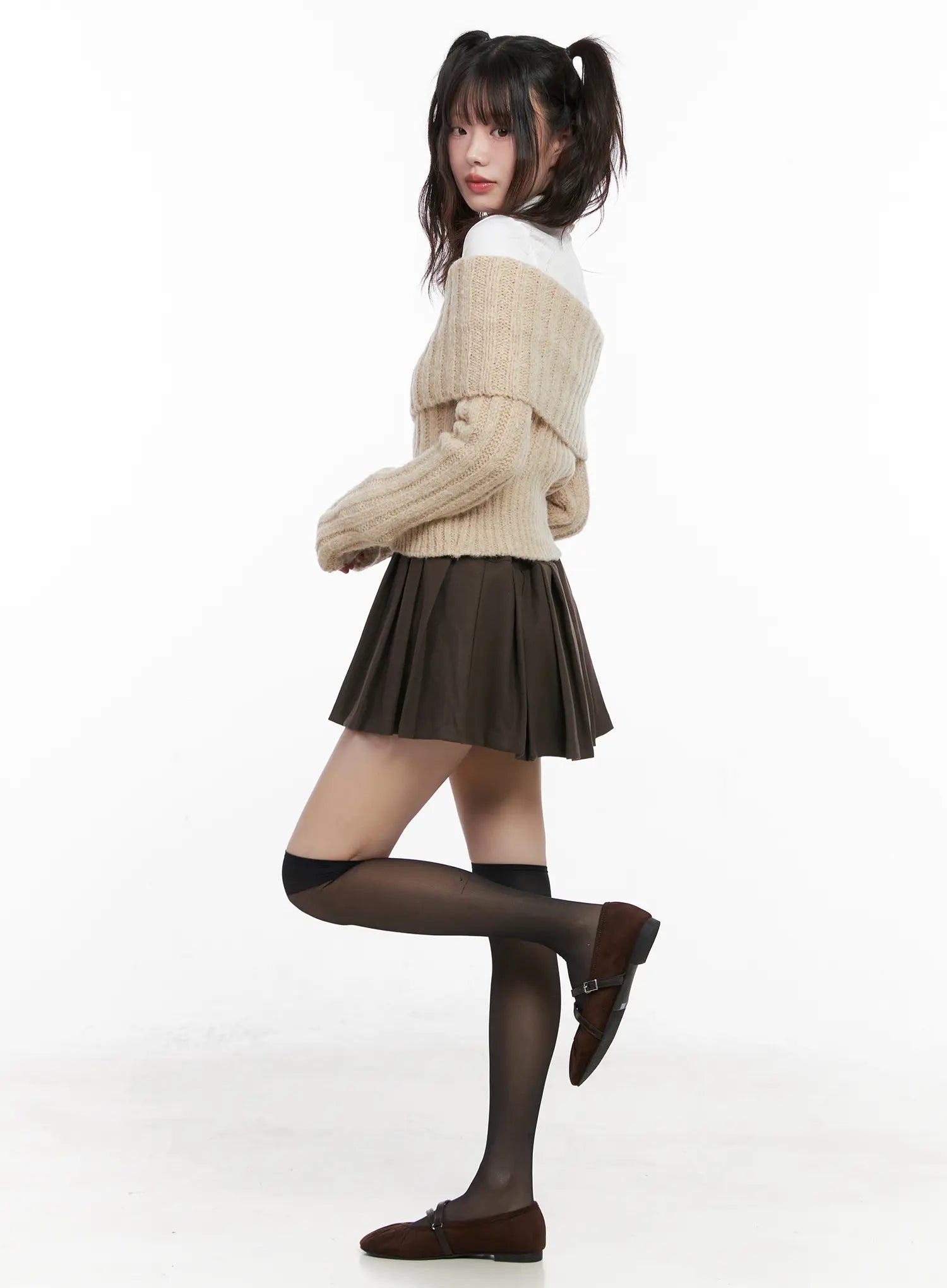 crop-off-shoulder-knit-sweater-cn510