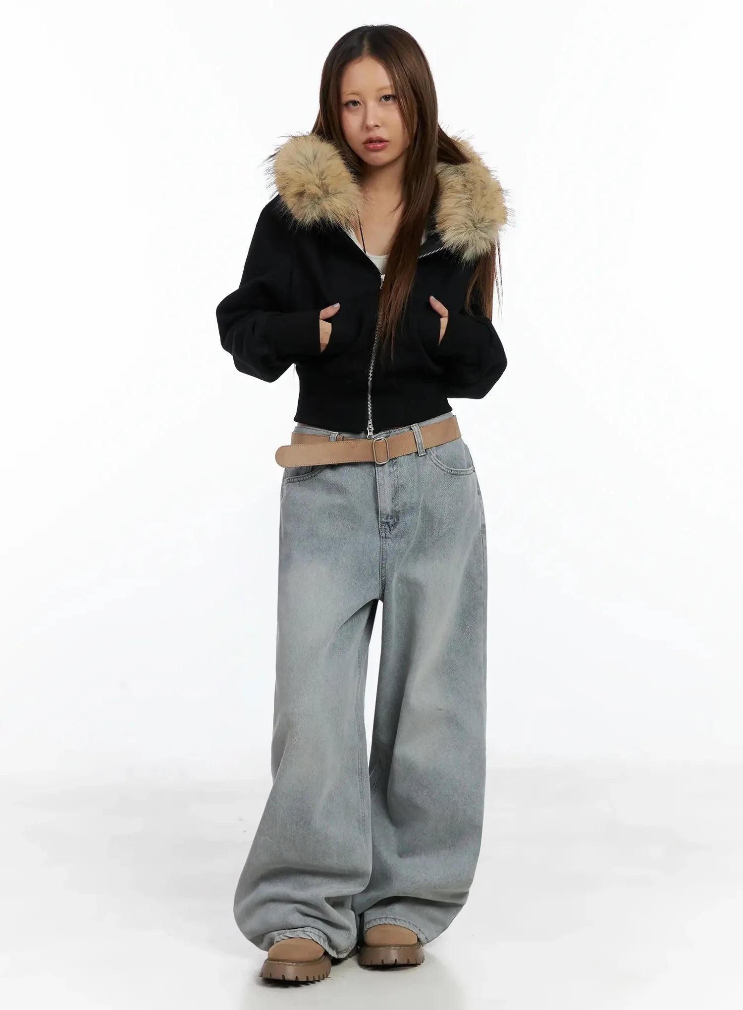 faux-fur-cropped-zip-up-hoodie-in528