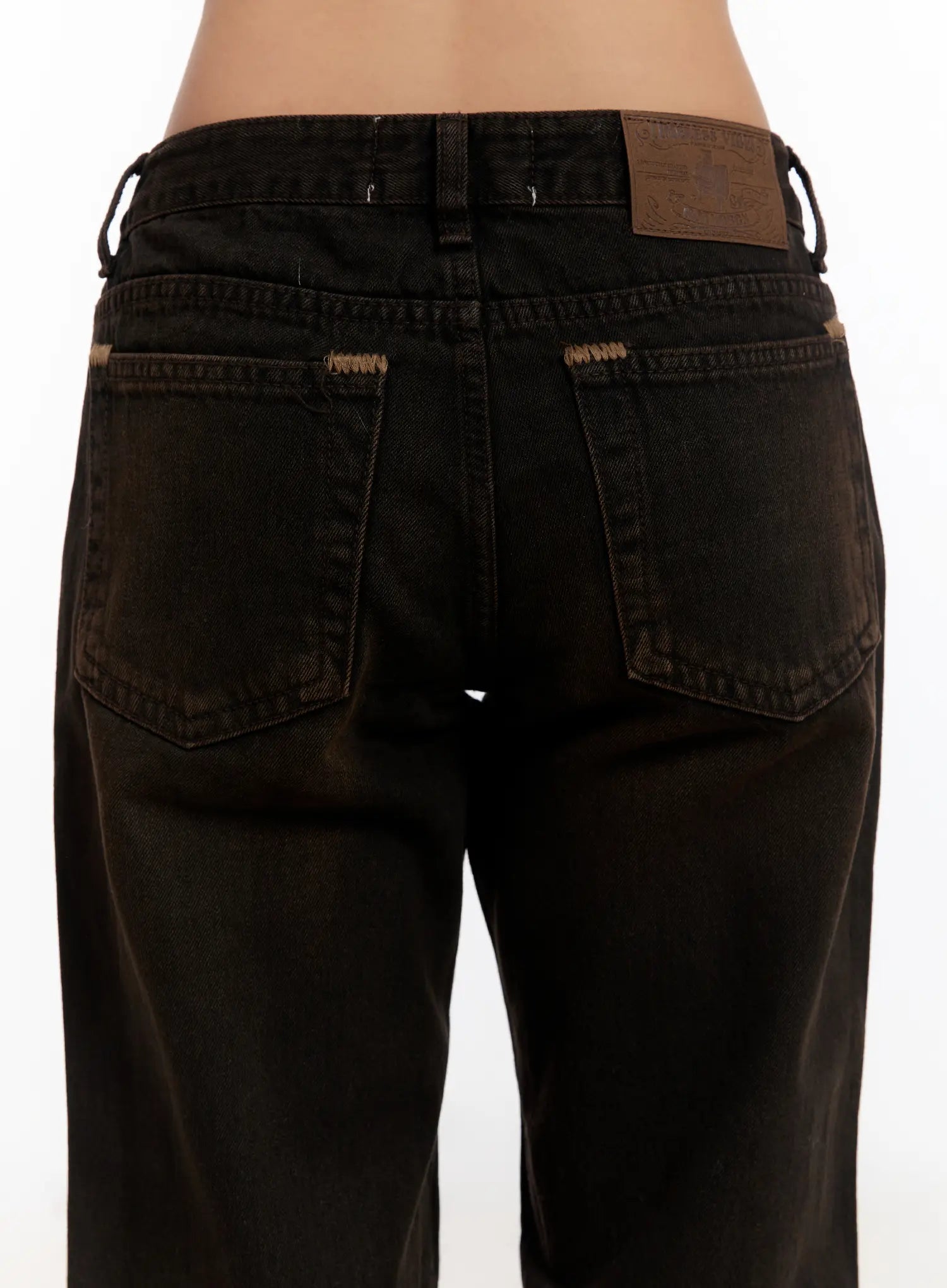 mael-low-rise-straight-jeans-cn527