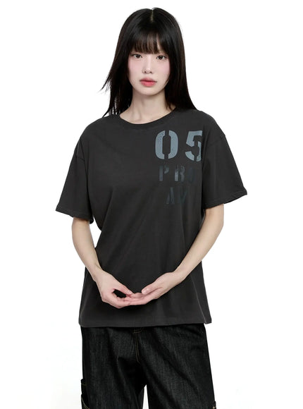 05 Graphic Print Short-Sleeve Tee IG508