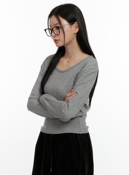 solid-u-neck-cropped-sweater-on408