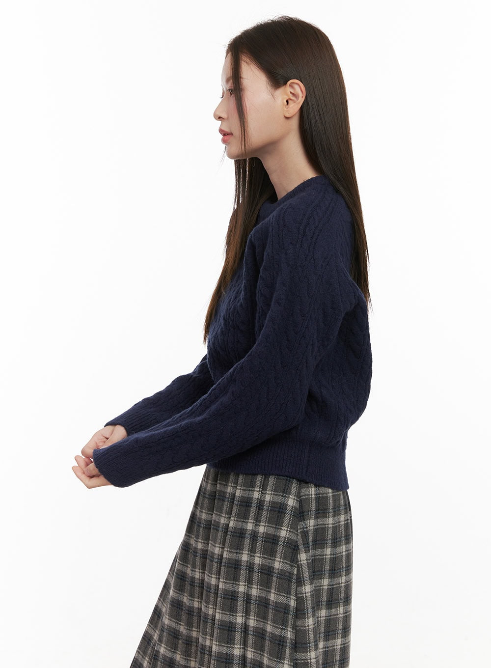 cable-knit-essential-sweater-od412