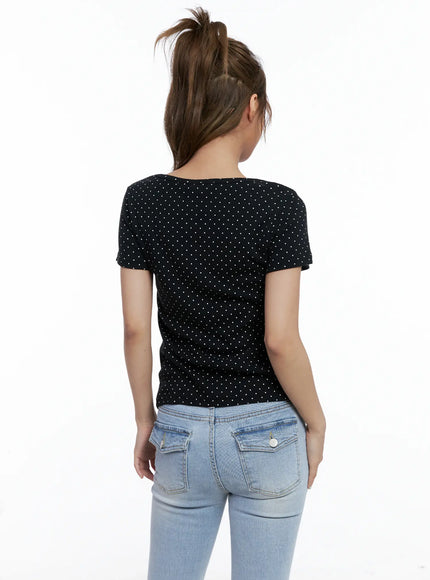 layered-polka-dot-button-tee-cl510