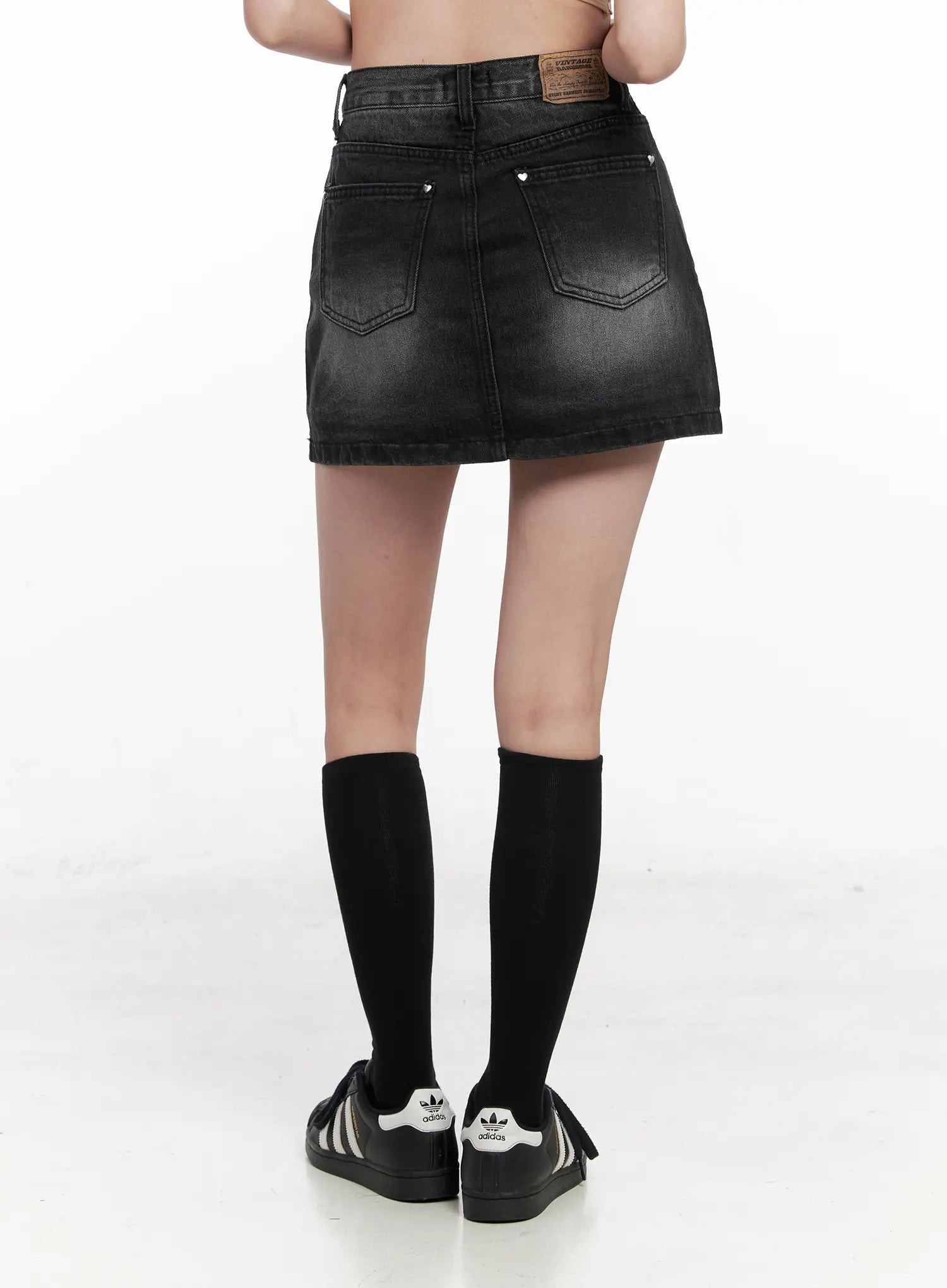 washed-denim-mini-skirt-cn504