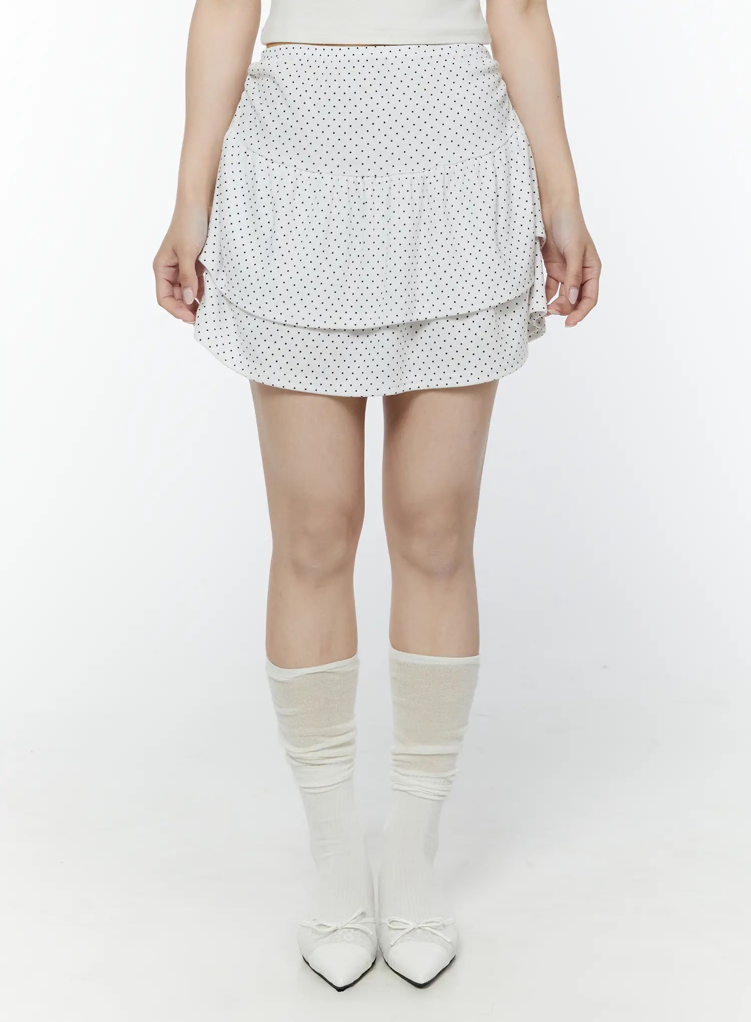 polka-dot-ruffle-mini-skirt-iy507