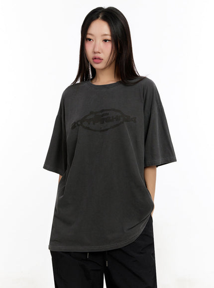 oversized-washed-graphic-tee-iu509