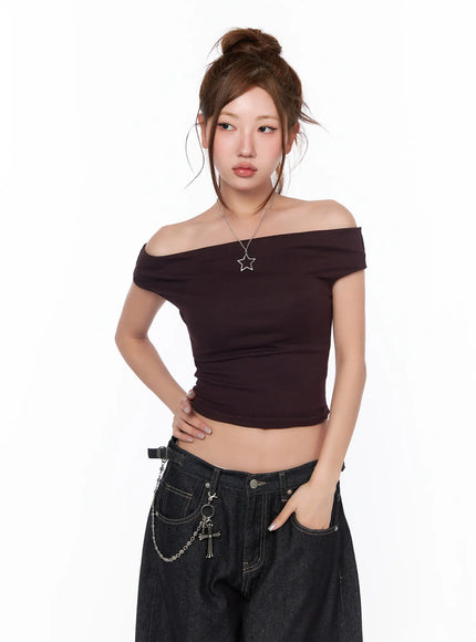 basic-off-shoulder-top-ca515 / Dark red