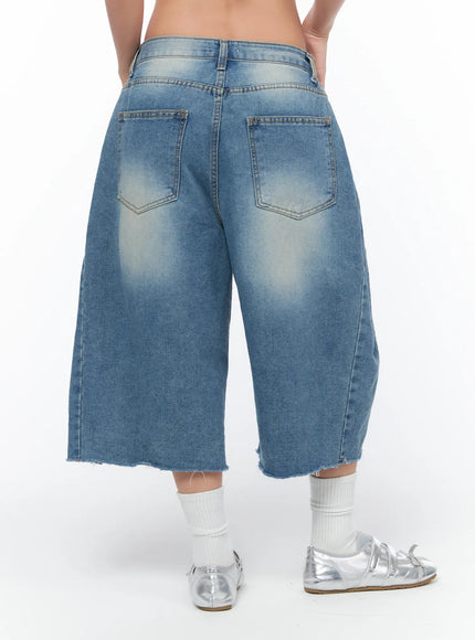 side-pintuck-washed-bermuda-shorts-ca514